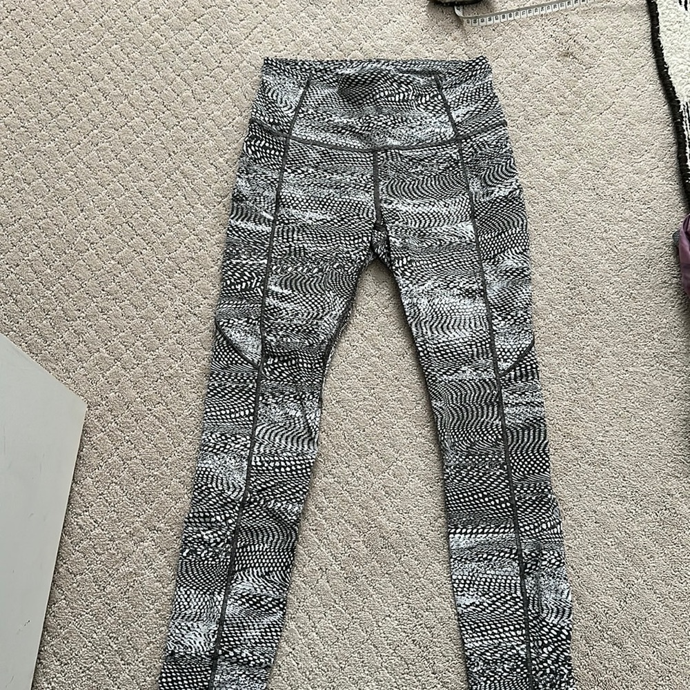 Lululemon leggings